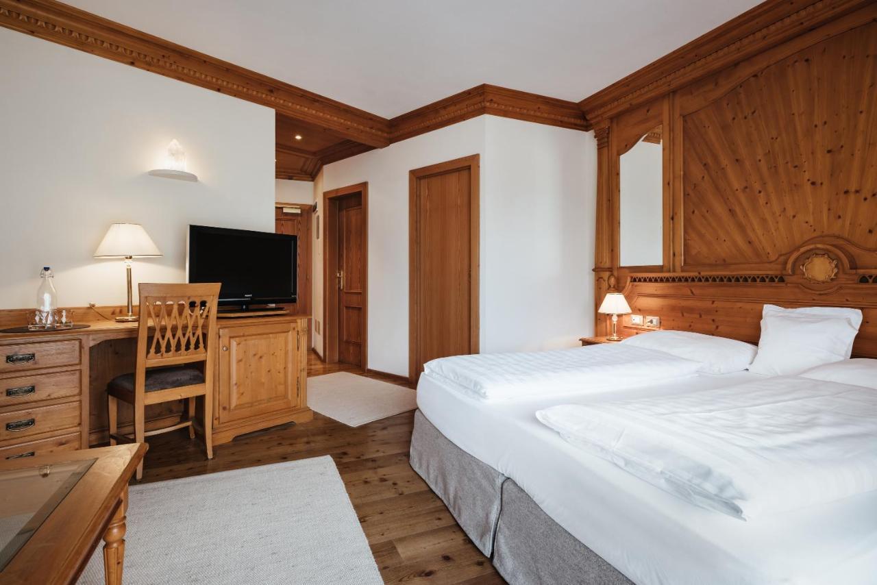 Kristallhotel Corona-Krone Сан-Виджилио-ди-Мареббе Экстерьер фото