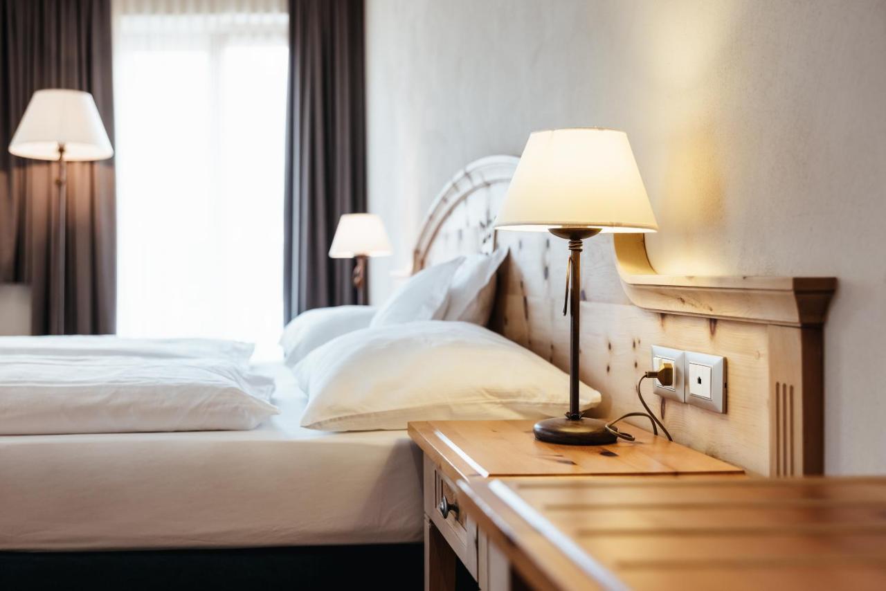 Kristallhotel Corona-Krone Сан-Виджилио-ди-Мареббе Экстерьер фото