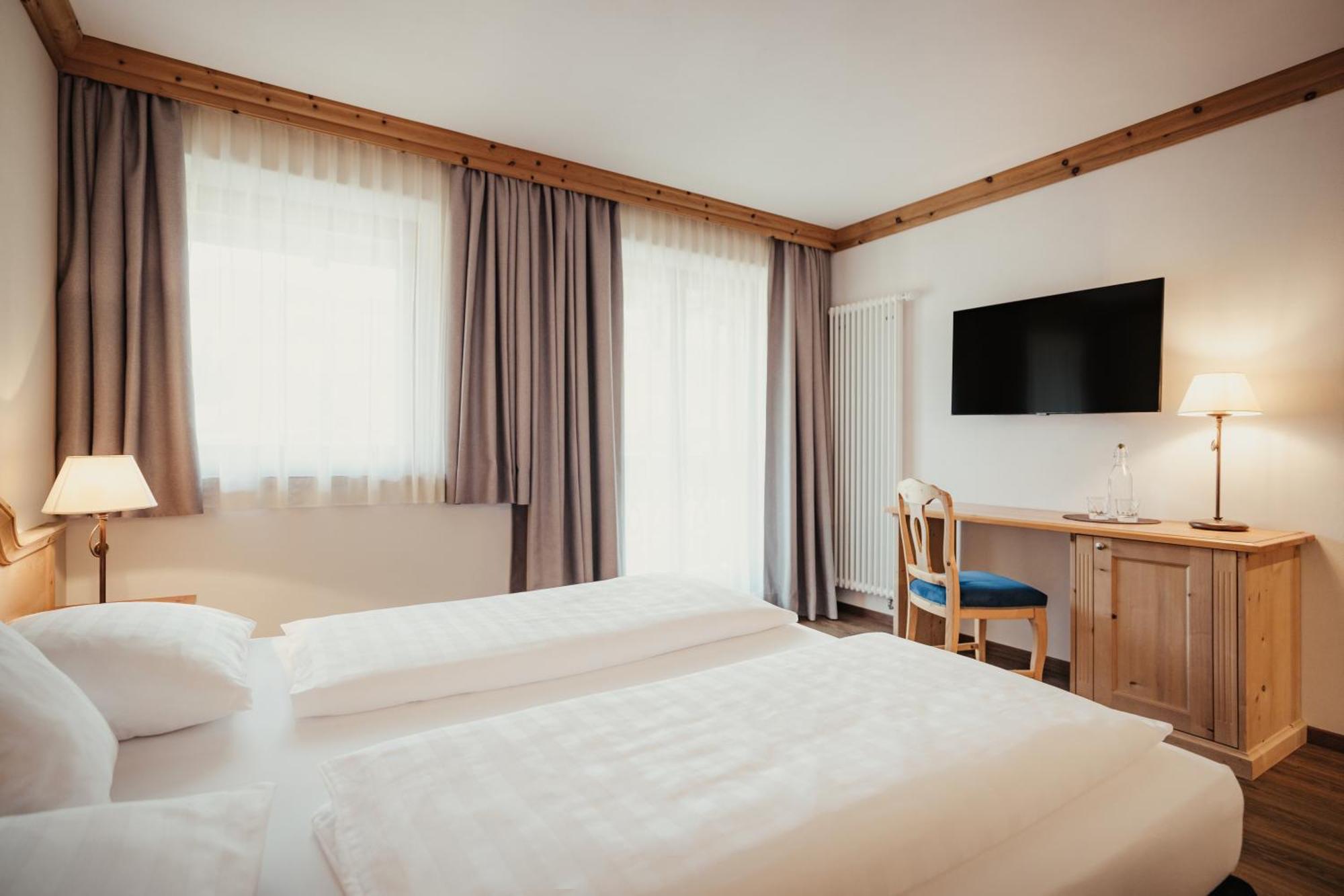 Kristallhotel Corona-Krone Сан-Виджилио-ди-Мареббе Экстерьер фото