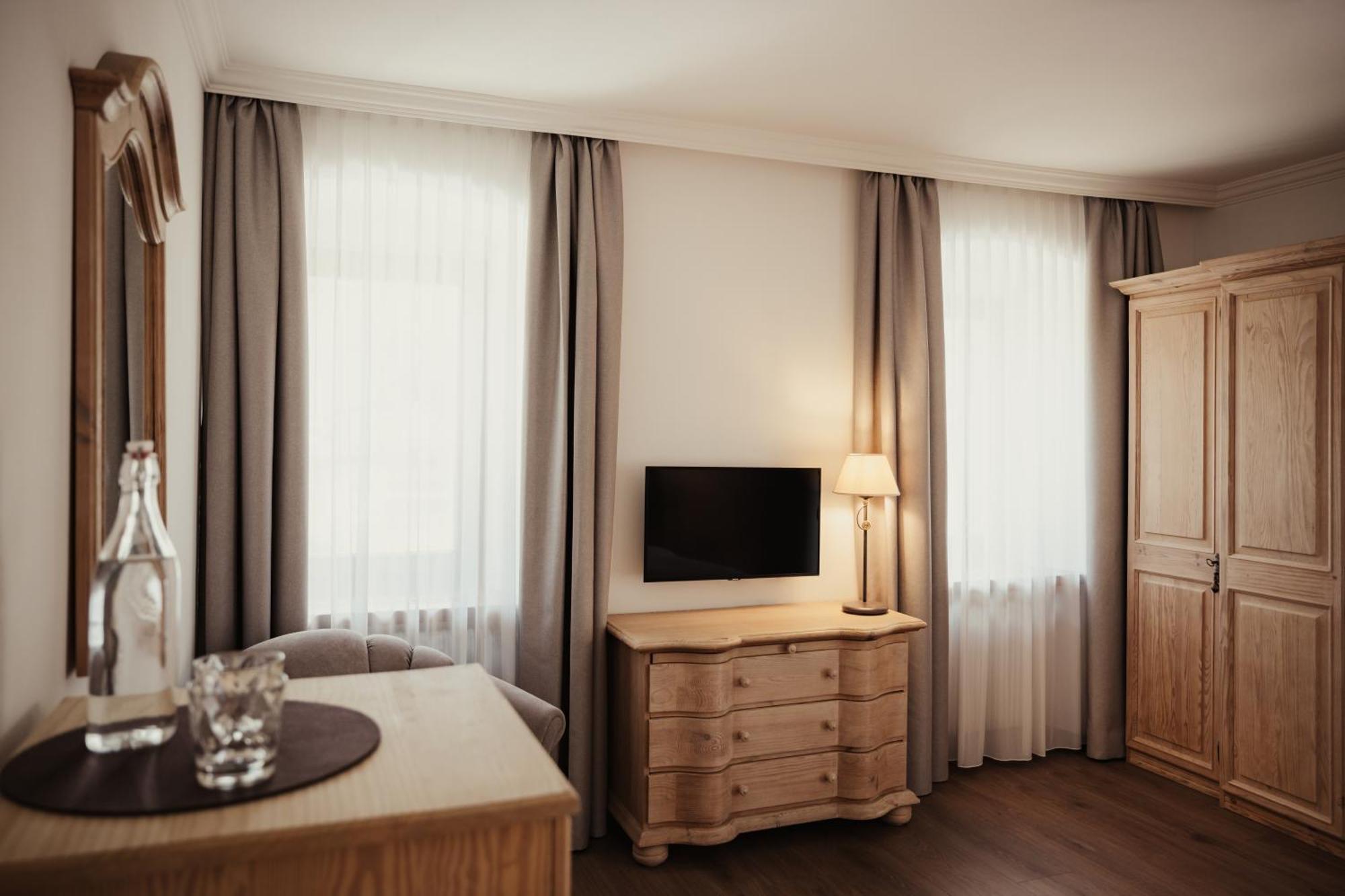 Kristallhotel Corona-Krone Сан-Виджилио-ди-Мареббе Экстерьер фото