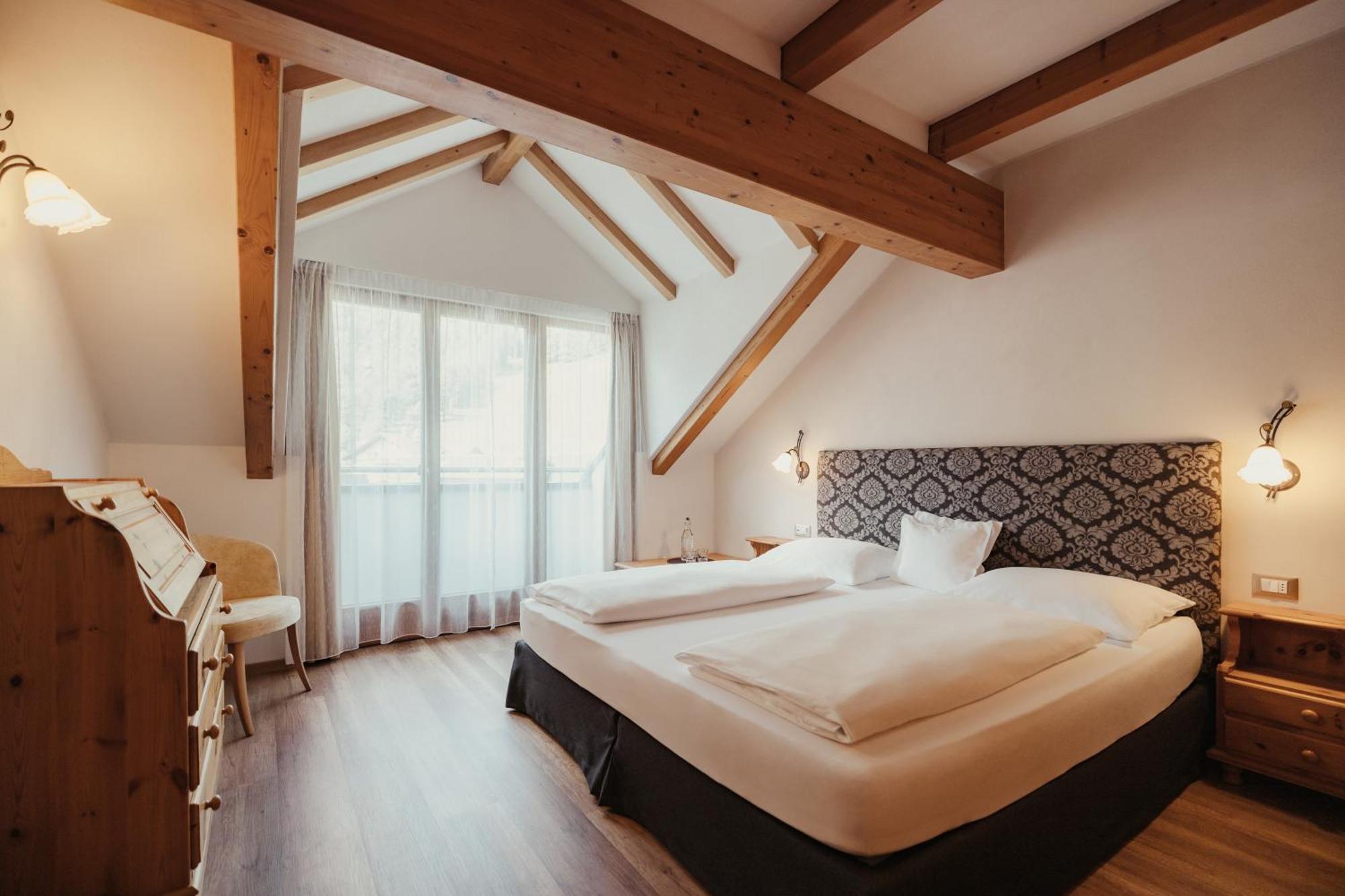 Kristallhotel Corona-Krone Сан-Виджилио-ди-Мареббе Экстерьер фото