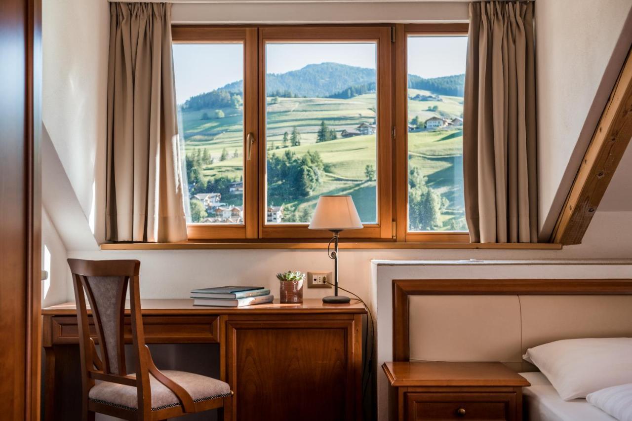 Kristallhotel Corona-Krone Сан-Виджилио-ди-Мареббе Экстерьер фото